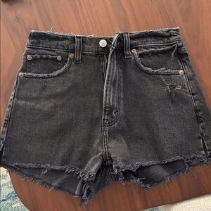 Abercrombie & Fitch The Mom Short High Rise